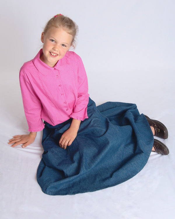 Pink Dots blouse with the denim long skirt